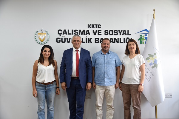 Kıbrıs Türk Gazeteciler Birliği, Çalışma ve Sosyal Güvenlik Bakanı Taçoy’la görüştü